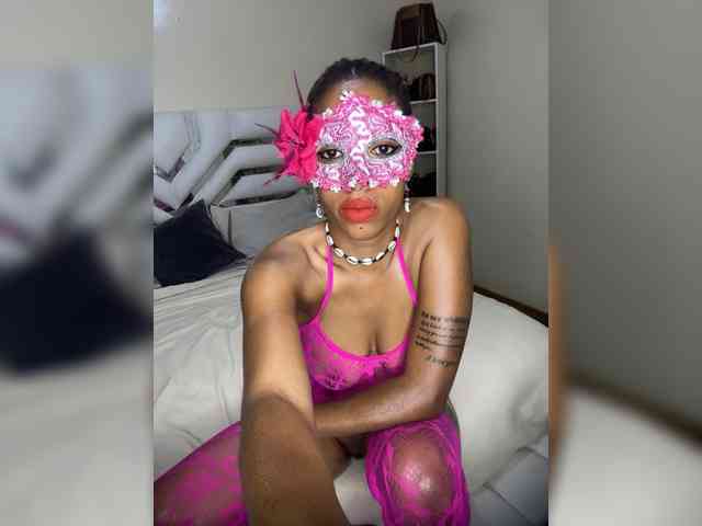 theCherrybomb webcam