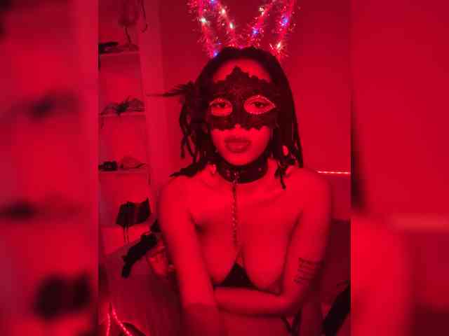 theCherrybomb webcam