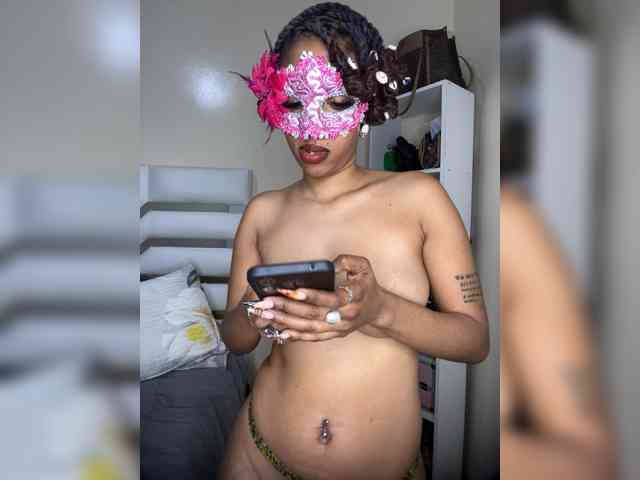 theCherrybomb webcam