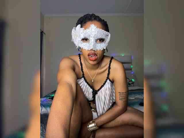 theCherrybomb webcam