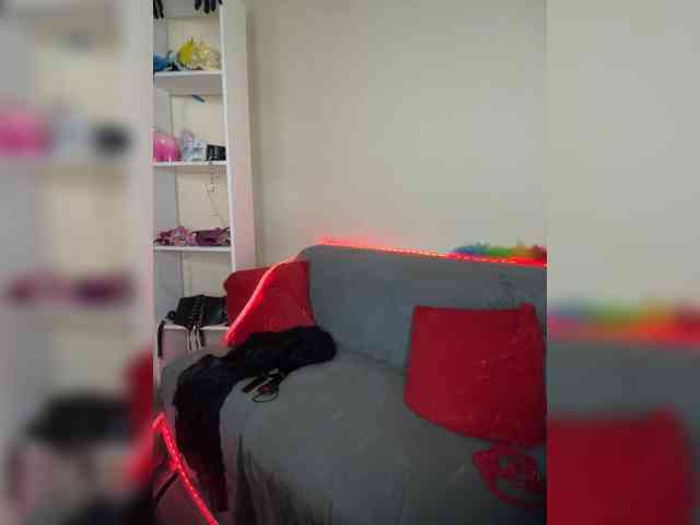 theCherrybomb webcam