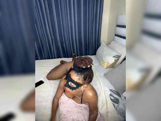 theCherrybomb webcam