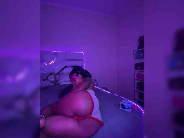 theCherrybomb webcam