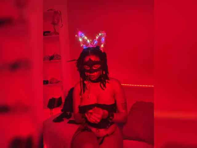 theCherrybomb webcam