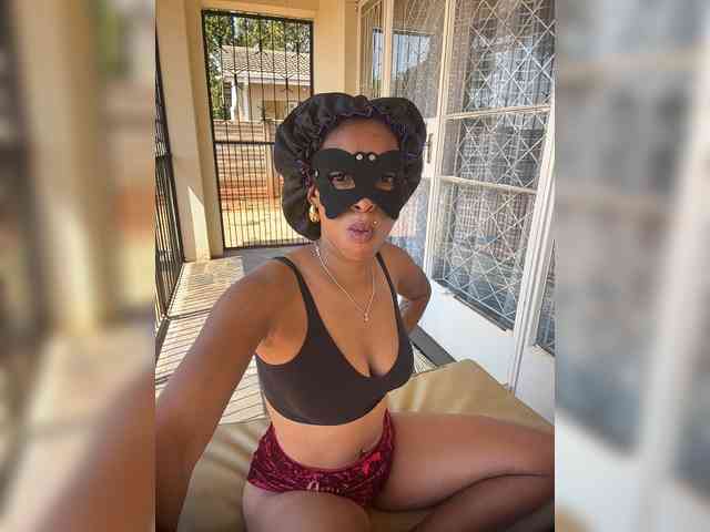 theCherrybomb webcam