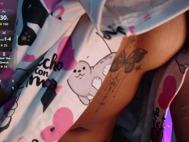 kiara-ebony live cam on BongaCams