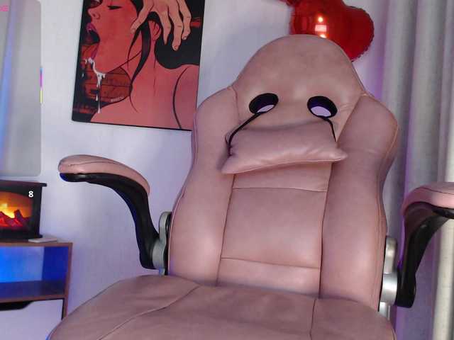 kiara-ebony live cam on BongaCams