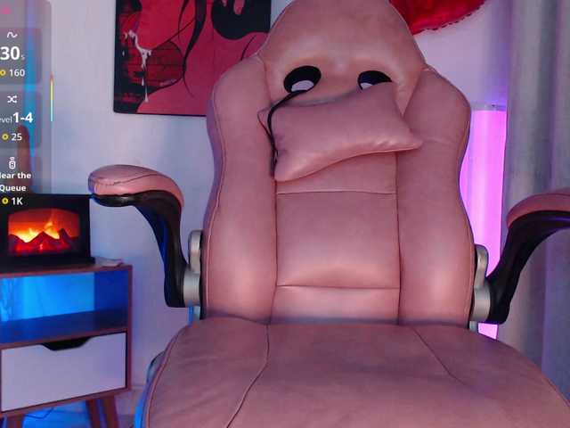 kiara-ebony live cam on BongaCams