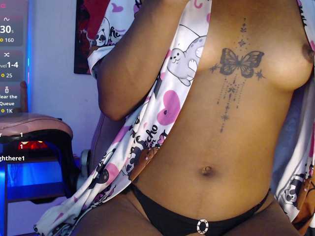 kiara-ebony live cam on BongaCams