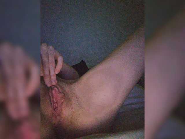 MsEva777, en directo ahora en BongaCams