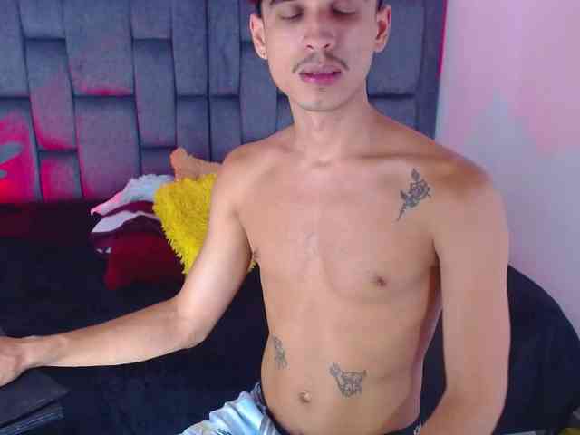 PetterBigcook Live Webcam on BongaCams