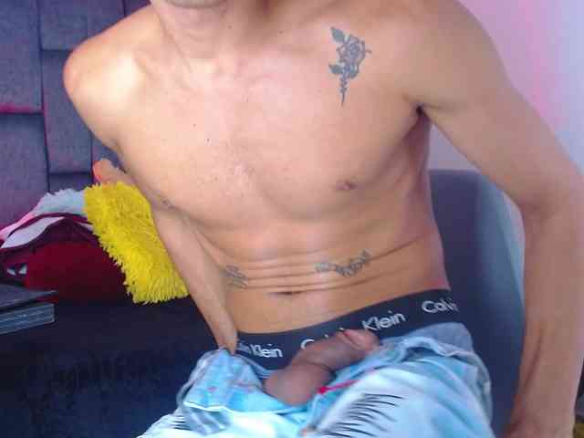 PetterBigcook Live Webcam on BongaCams