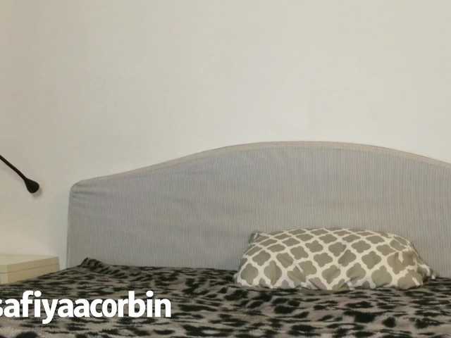 Safiyacorbin live cam on BongaCams
