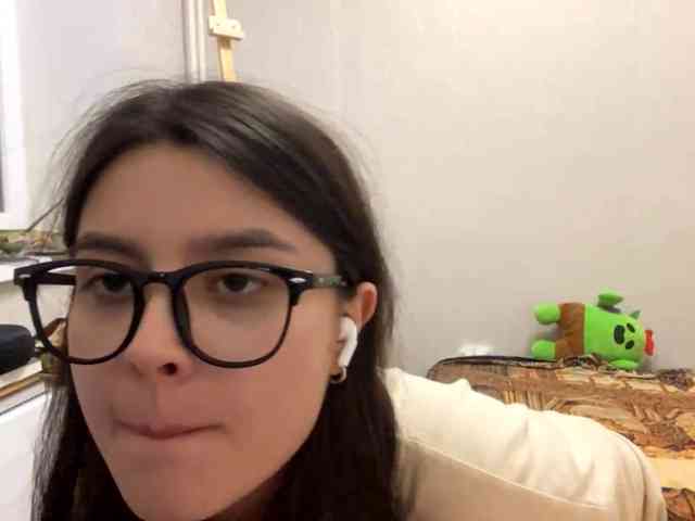AltagraciaTrudics webcam