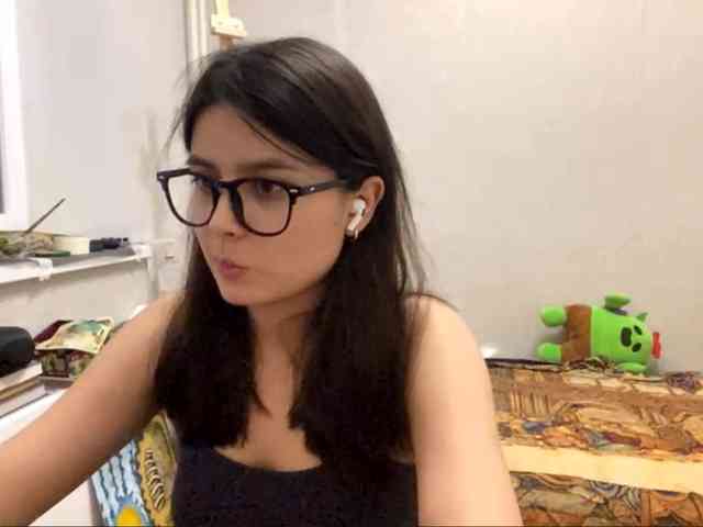 AltagraciaTrudics webcam