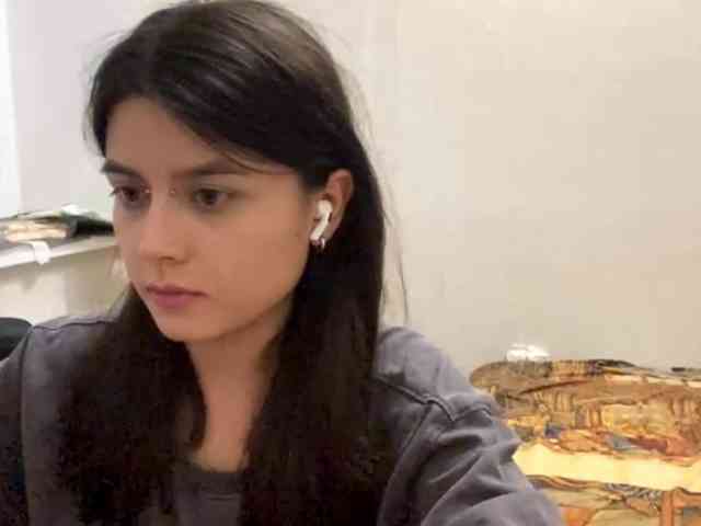 AltagraciaTrudics webcam