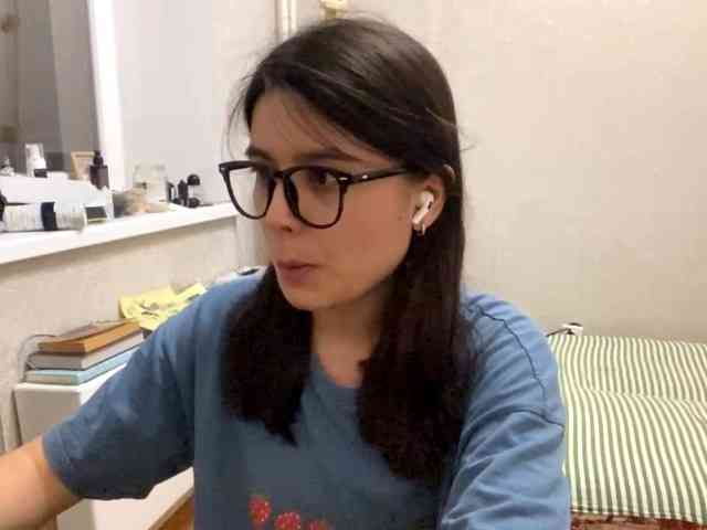 AltagraciaTrudics webcam