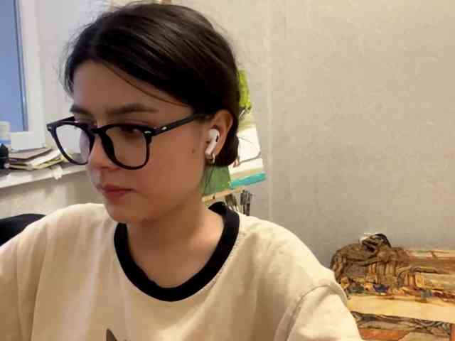 AltagraciaTrudics webcam
