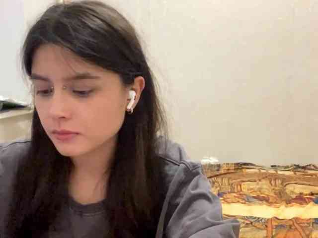 AltagraciaTrudics webcam