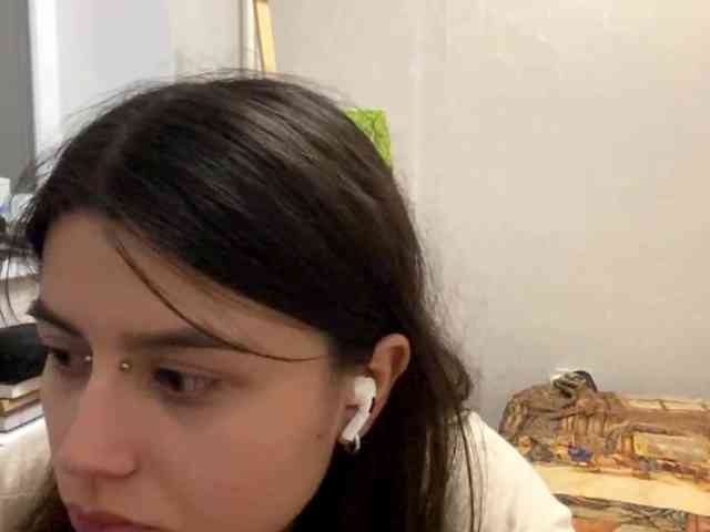 AltagraciaTrudics webcam