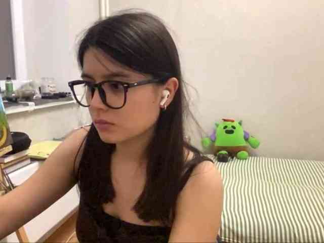 AltagraciaTrudics webcam
