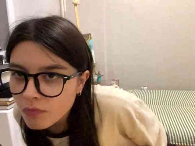 AltagraciaTrudics webcam