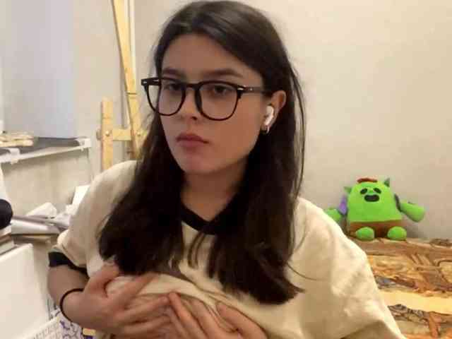 AltagraciaTrudics webcam