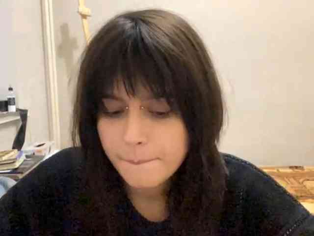 AltagraciaTrudics webcam