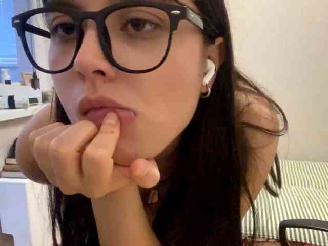 AltagraciaTrudics webcam