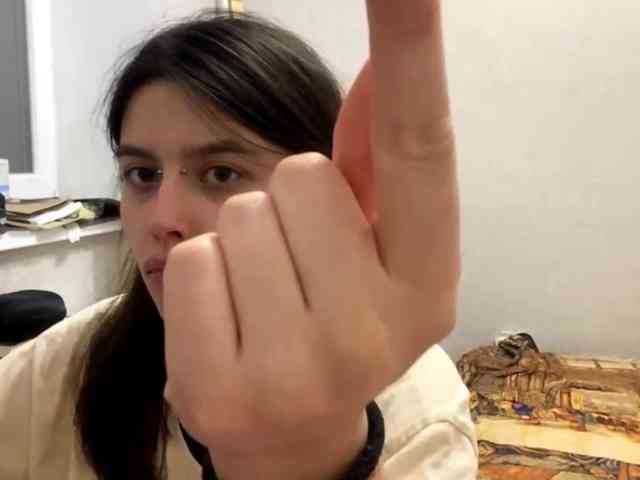 AltagraciaTrudics webcam