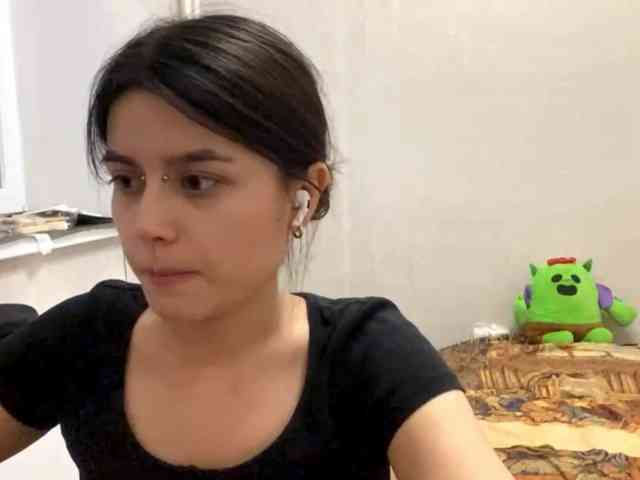AltagraciaTrudics webcam