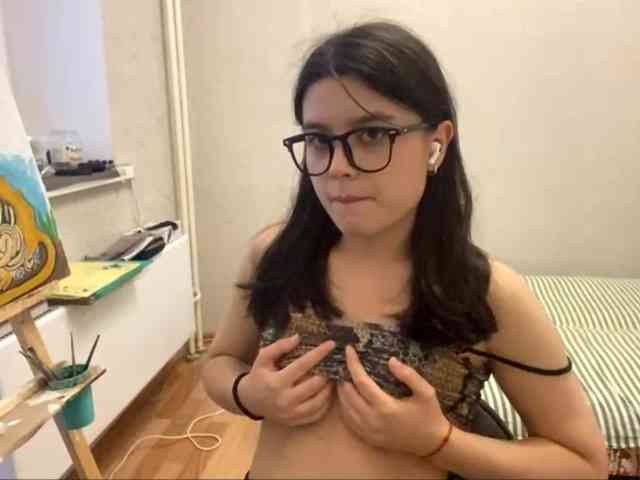 AltagraciaTrudics webcam