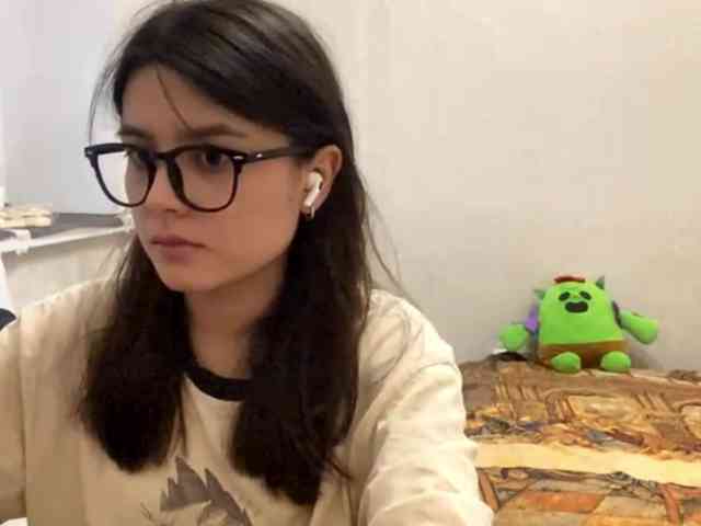 AltagraciaTrudics webcam