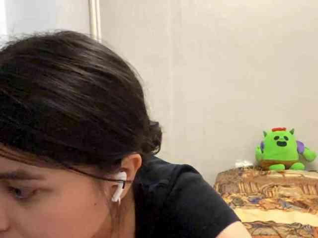 AltagraciaTrudics webcam