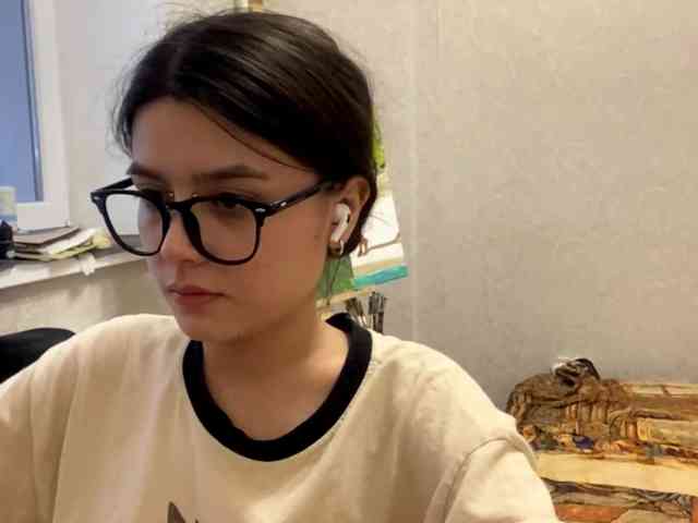 AltagraciaTrudics webcam