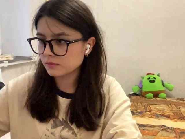 AltagraciaTrudics webcam