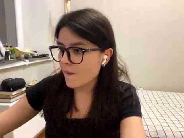 AltagraciaTrudics webcam