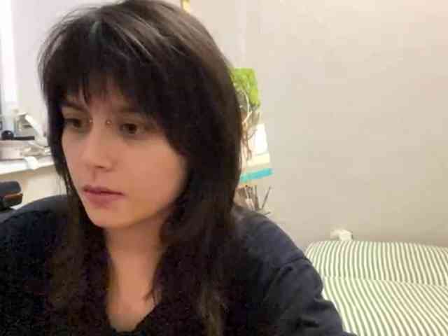 AltagraciaTrudics webcam