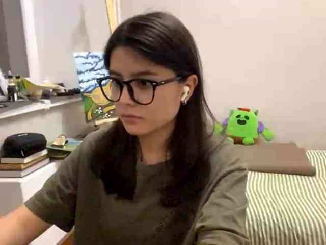 AltagraciaTrudics webcam