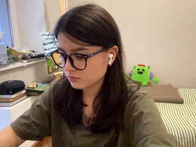 AltagraciaTrudics webcam