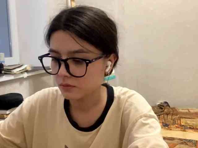 AltagraciaTrudics webcam