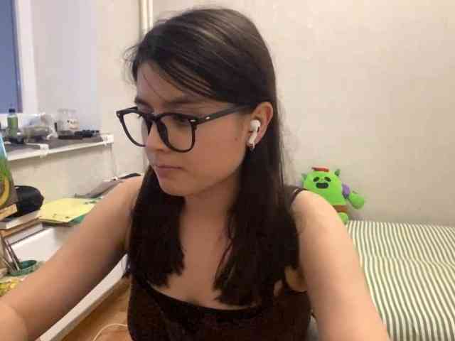 AltagraciaTrudics webcam