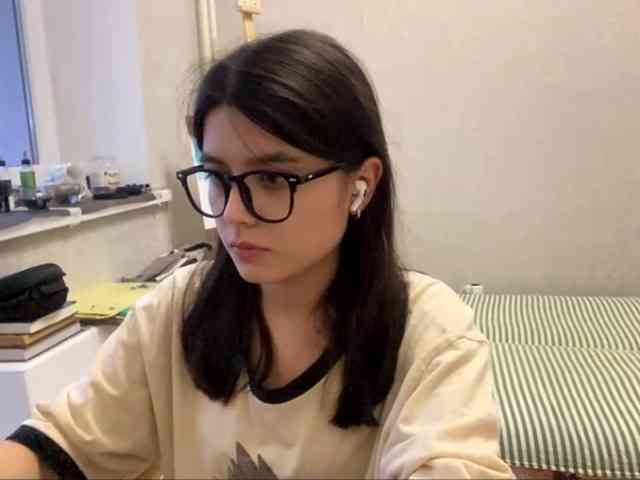 AltagraciaTrudics webcam