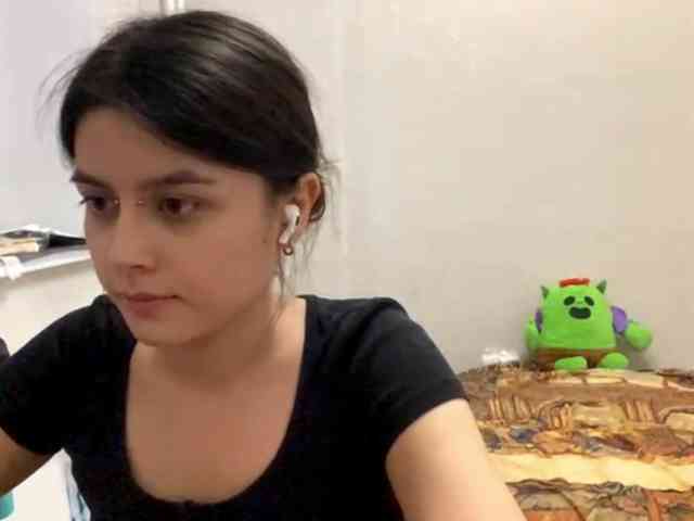 AltagraciaTrudics webcam