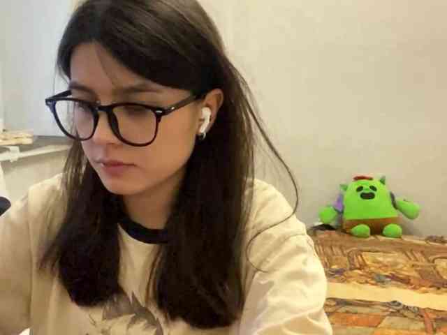 AltagraciaTrudics webcam