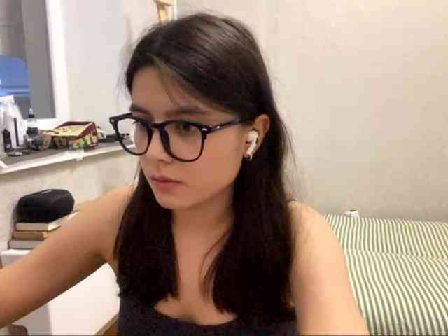 AltagraciaTrudics webcam