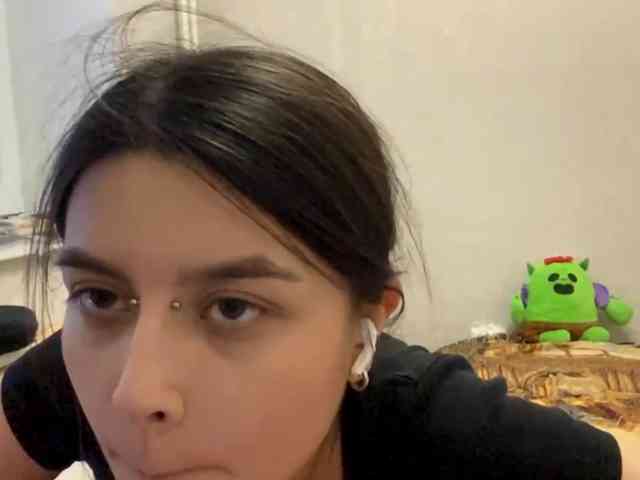 AltagraciaTrudics webcam