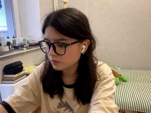 AltagraciaTrudics webcam