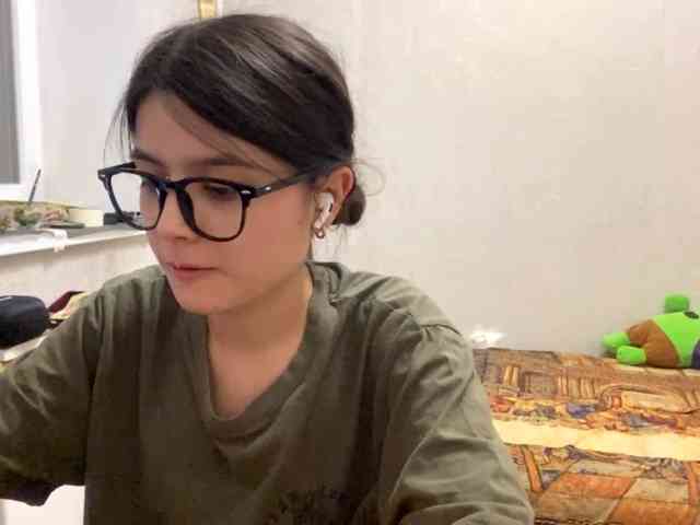 AltagraciaTrudics webcam