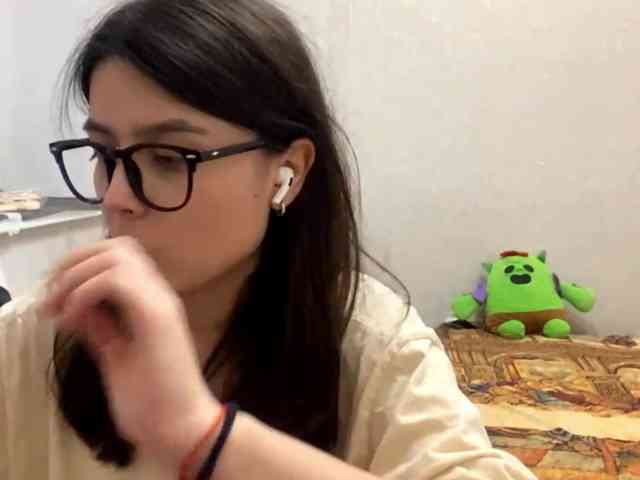 AltagraciaTrudics webcam